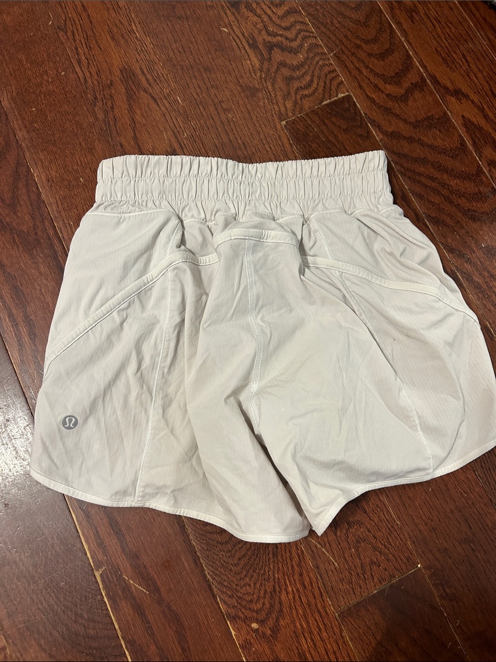 lululemon athletica women's white Athletic Shorts high waisted